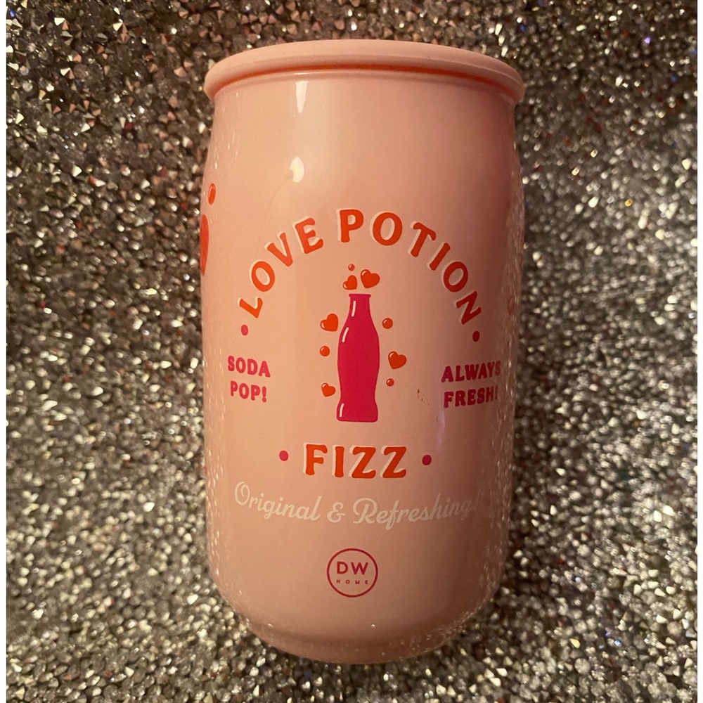 D.W Home Love Potion Fizz